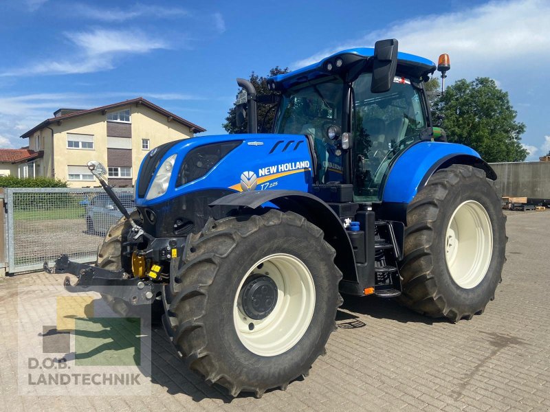 Traktor of the type New Holland T7.225, Gebrauchtmaschine in Leiblfing (Picture 1)