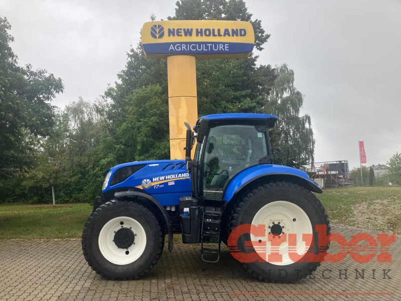 Traktor типа New Holland T7.225AC MY15, Gebrauchtmaschine в Ampfing (Фотография 3)