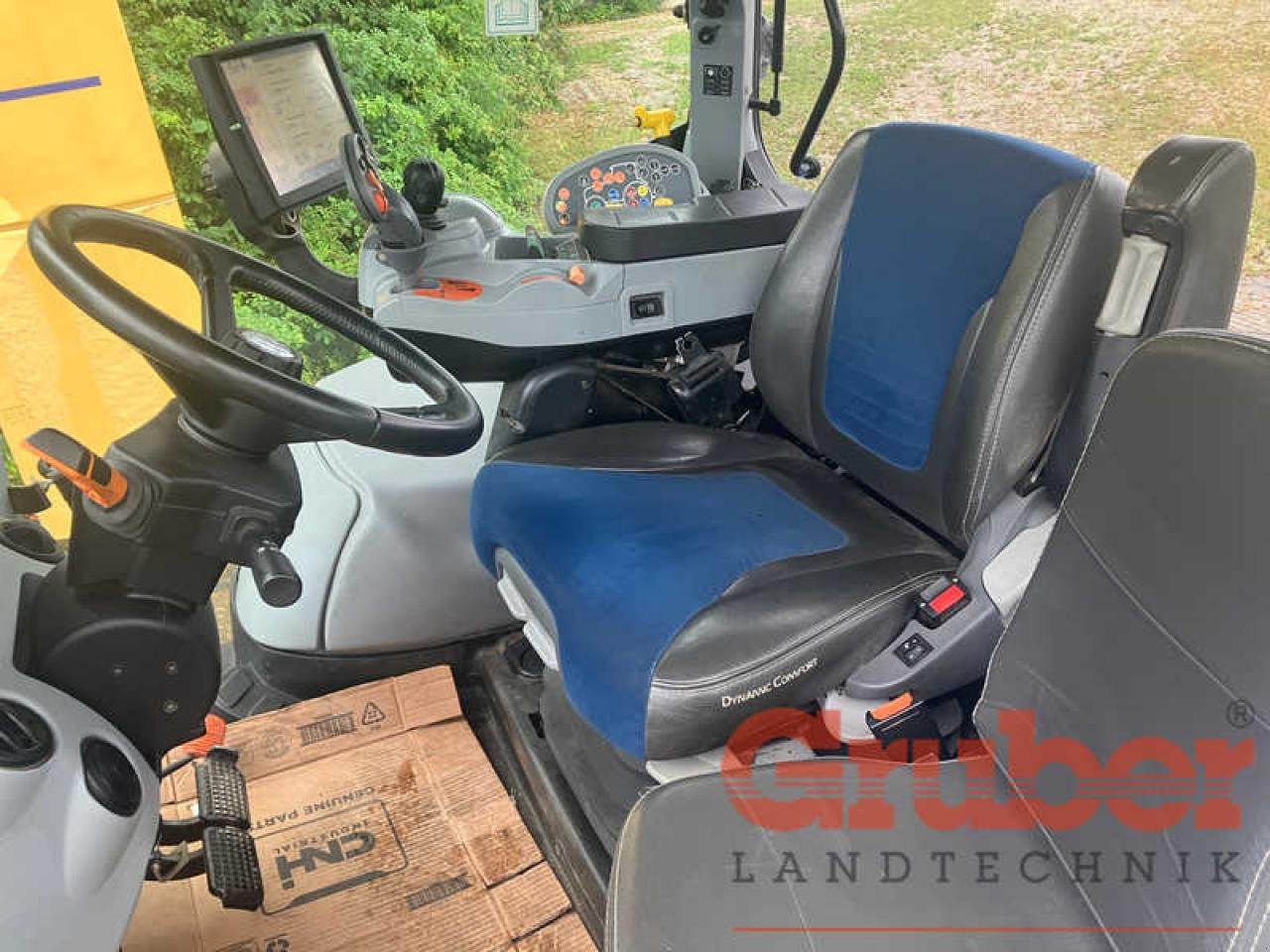 Traktor del tipo New Holland T7.225AC MY15, Gebrauchtmaschine In Ampfing (Immagine 9)