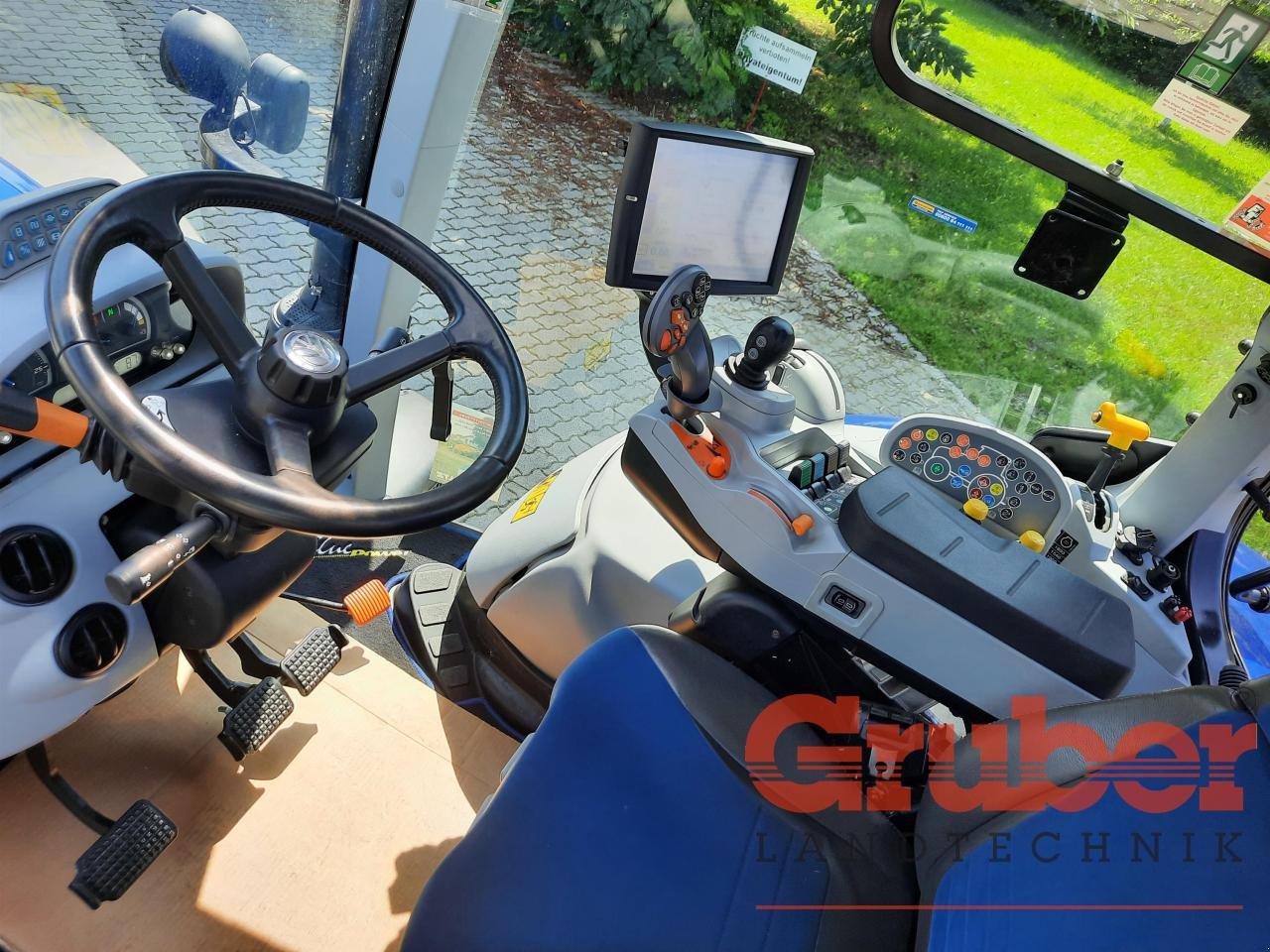 Traktor del tipo New Holland T7.225AC MY18, Gebrauchtmaschine en Ampfing (Imagen 6)