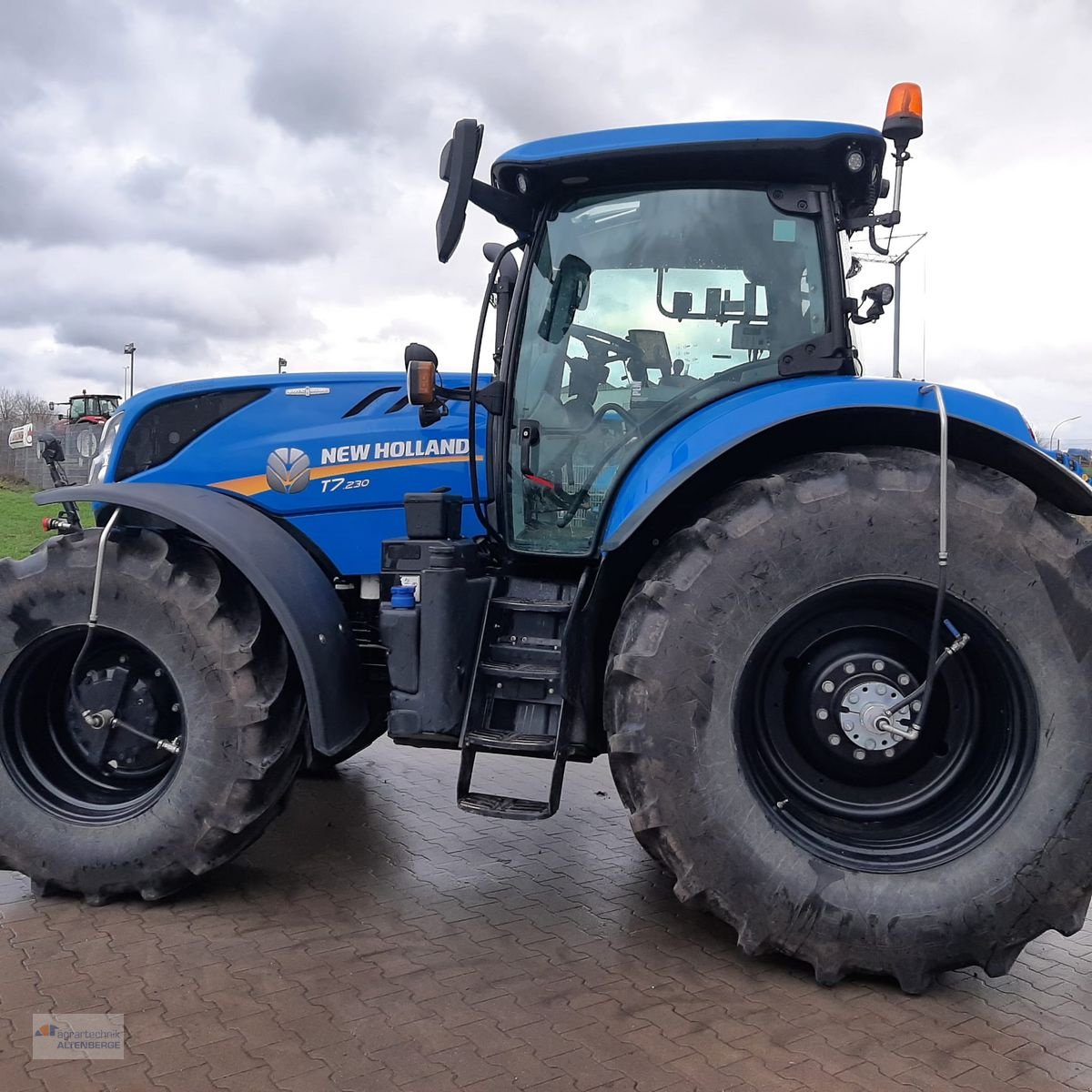 Traktor des Typs New Holland T7.230 AC mit RTK, Gebrauchtmaschine in Altenberge (Bild 1)