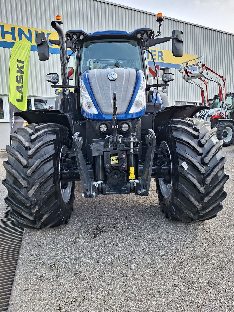 Traktor του τύπου New Holland T7.230 Auto Command SideWinder II (Stage V), Neumaschine σε Burgkirchen (Φωτογραφία 10)