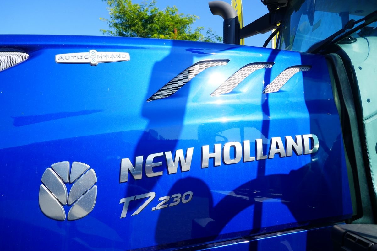 Traktor des Typs New Holland T7.230 Auto Command SideWinder II (Stage V), Gebrauchtmaschine in Villach (Bild 9)