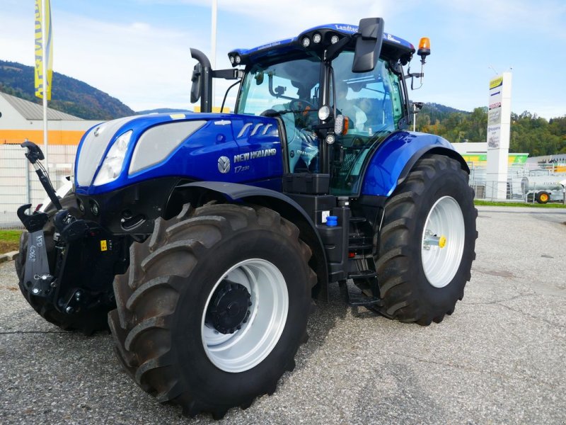 Traktor of the type New Holland T7.230 Auto Command SideWinder II (Stage V), Gebrauchtmaschine in Villach (Picture 1)