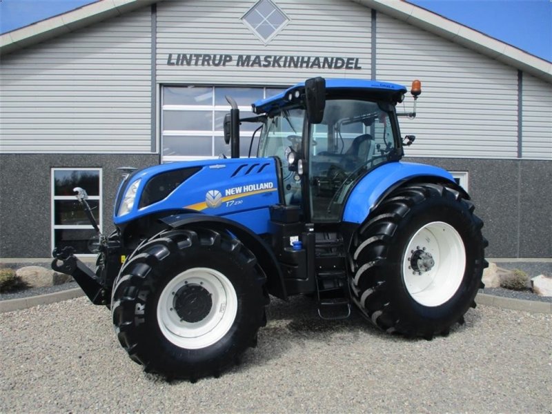 Traktor des Typs New Holland T7.230 AutoCommand, Gebrauchtmaschine in Lintrup (Bild 1)