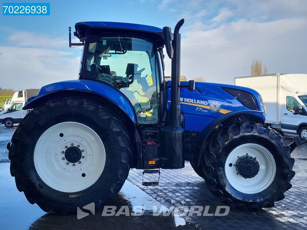 Traktor типа New Holland T7.230 PC 4X4 SIDEWINDER, Gebrauchtmaschine в Veghel (Фотография 9)