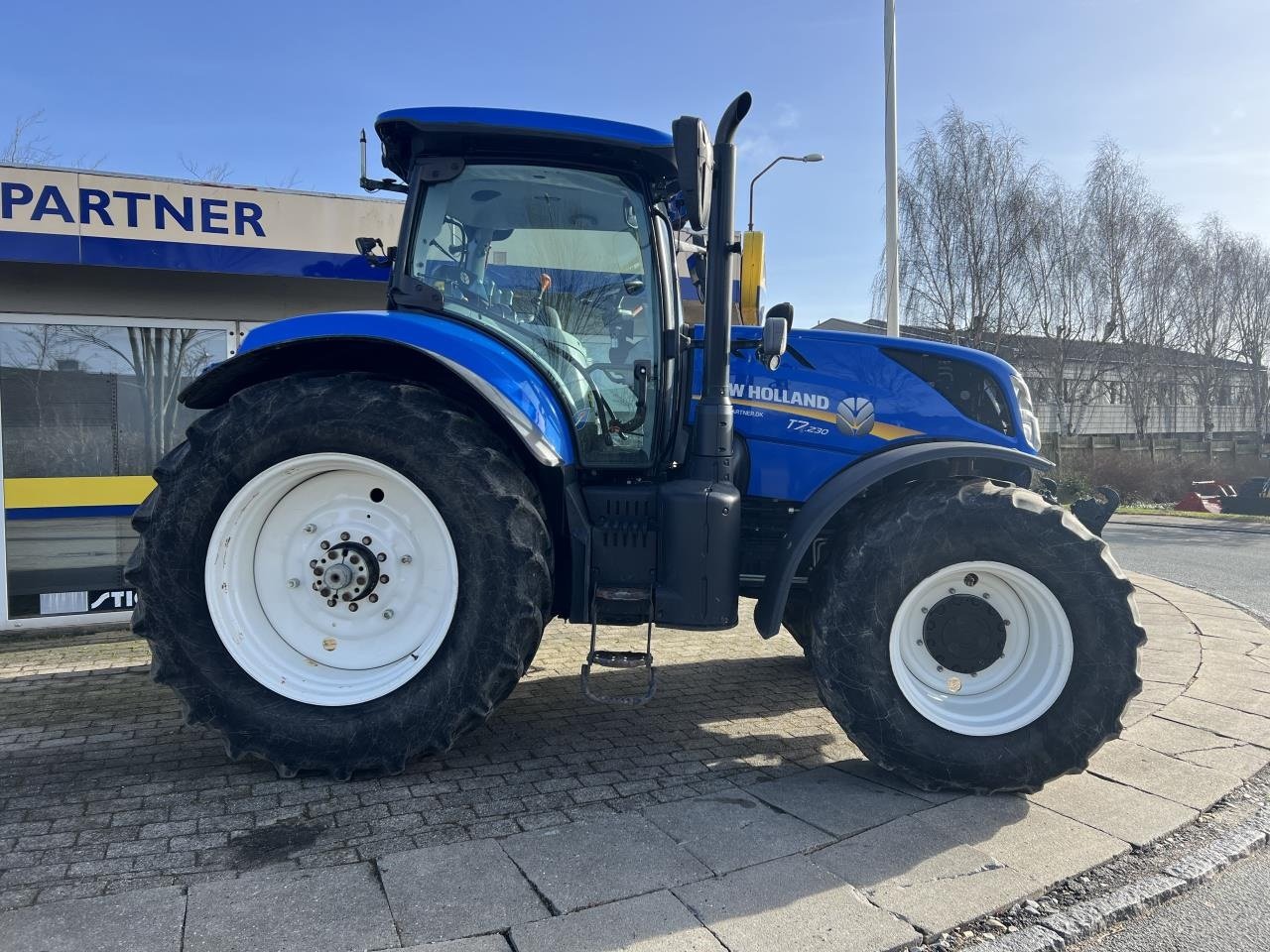 Traktor of the type New Holland T7.230 PC, Gebrauchtmaschine in Middelfart (Picture 4)