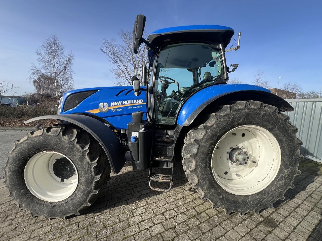 Traktor of the type New Holland T7.230 PC, Gebrauchtmaschine in Middelfart (Picture 6)