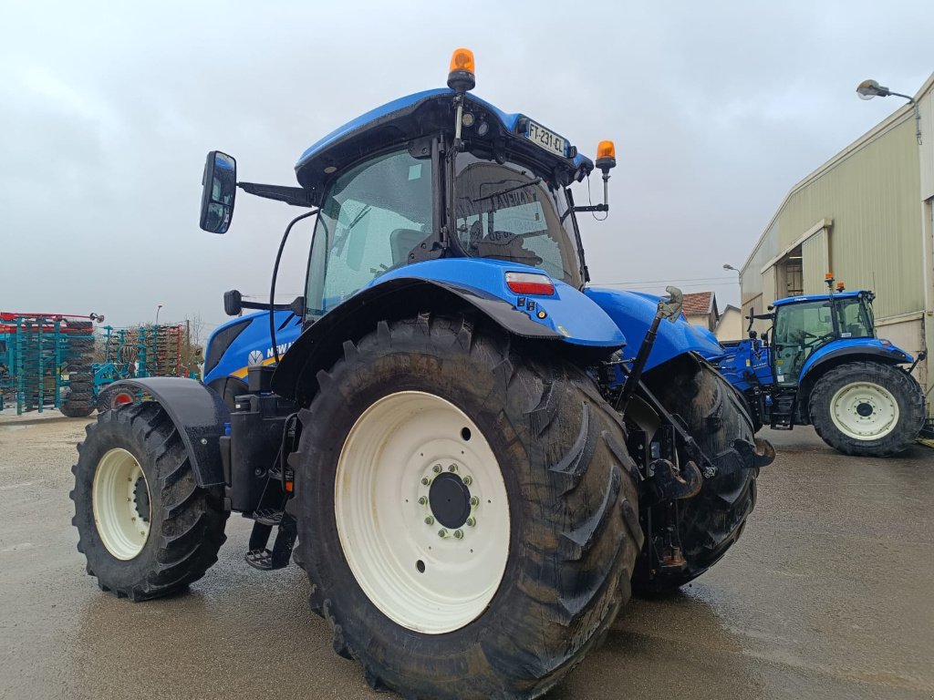 Traktor du type New Holland T7.230 SW N°16, Gebrauchtmaschine en Lérouville (Photo 8)