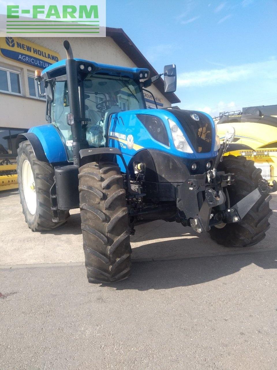 Traktor van het type New Holland t7.230 sw n°16, Gebrauchtmaschine in CHAUVONCOURT (Foto 1)