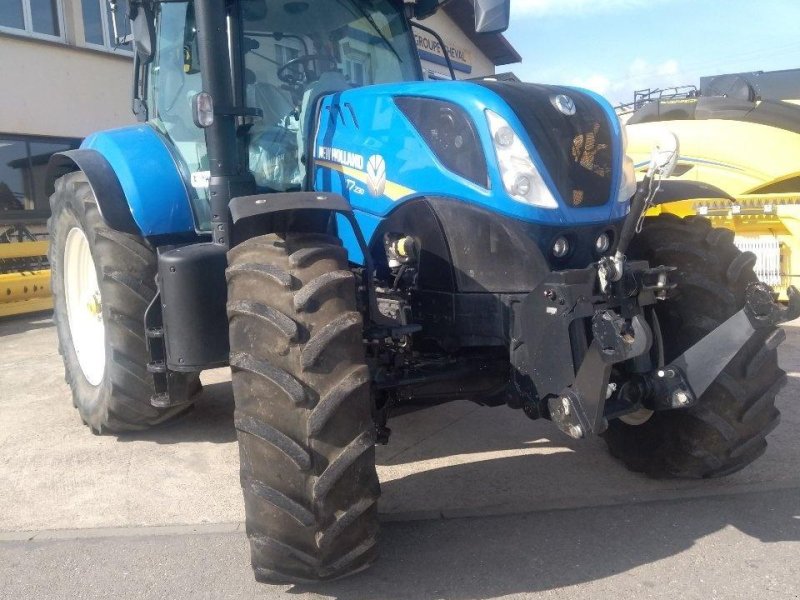 Traktor of the type New Holland t7.230 sw n°16, Gebrauchtmaschine in CHAUVONCOURT (Picture 1)