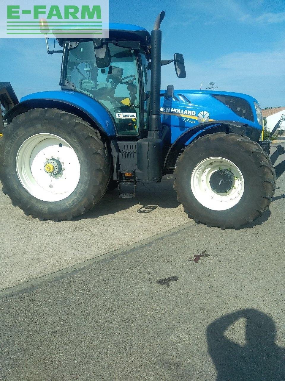 Traktor tip New Holland t7.230 sw n°16, Gebrauchtmaschine in CHAUVONCOURT (Poză 3)