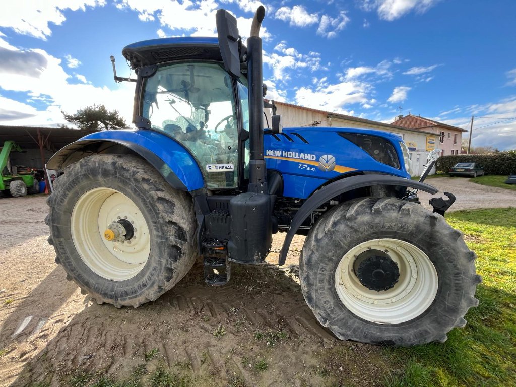 Traktor a típus New Holland T7.230 SW  N°21, Gebrauchtmaschine ekkor: Roches-sur-Marne (Kép 2)