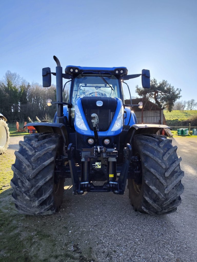 Traktor za tip New Holland T7.230 SW, Gebrauchtmaschine u Roches-sur-Marne (Slika 7)