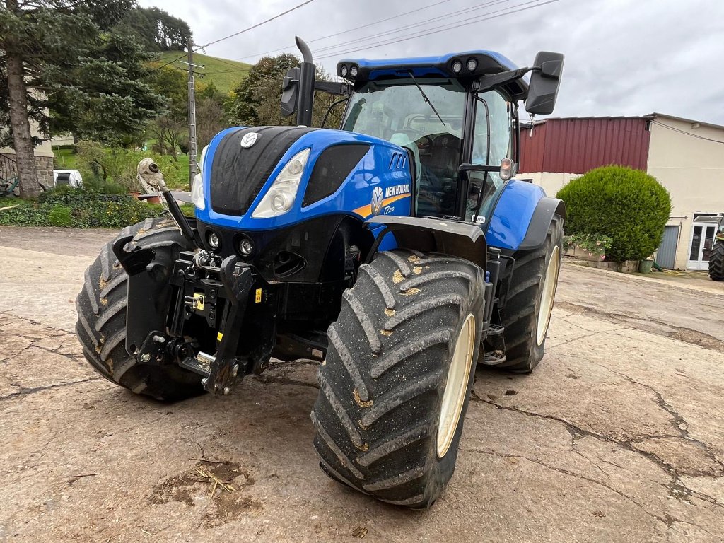 Traktor za tip New Holland T7.230 SW, Gebrauchtmaschine u Roches-sur-Marne (Slika 1)