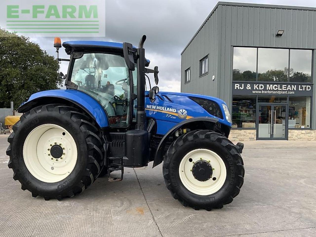 Traktor of the type New Holland t7.230 tractor (st21168), Gebrauchtmaschine in SHAFTESBURY (Picture 14)