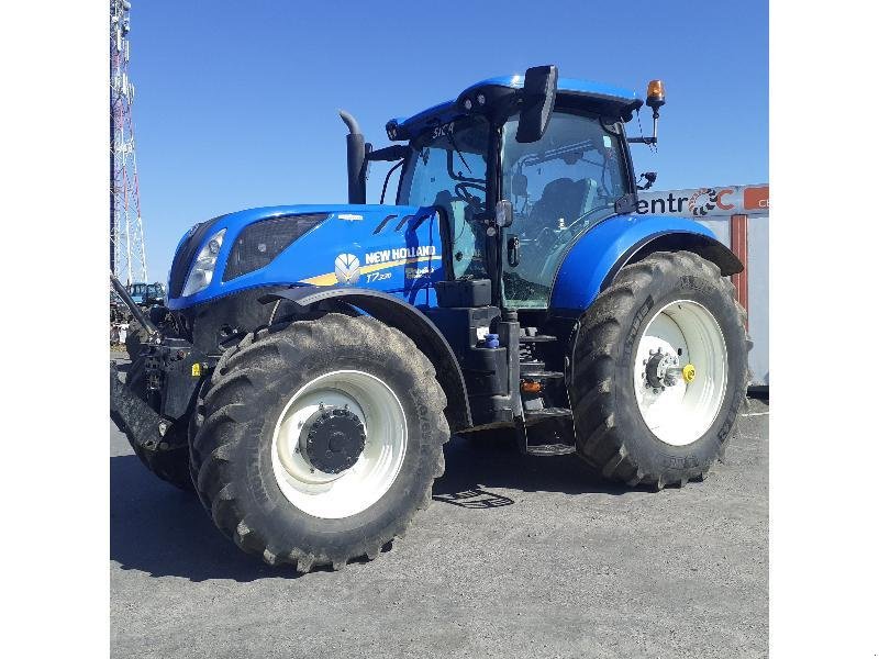 Traktor Türe ait New Holland T7.230, Gebrauchtmaschine içinde HERLIN LE SEC (resim 1)