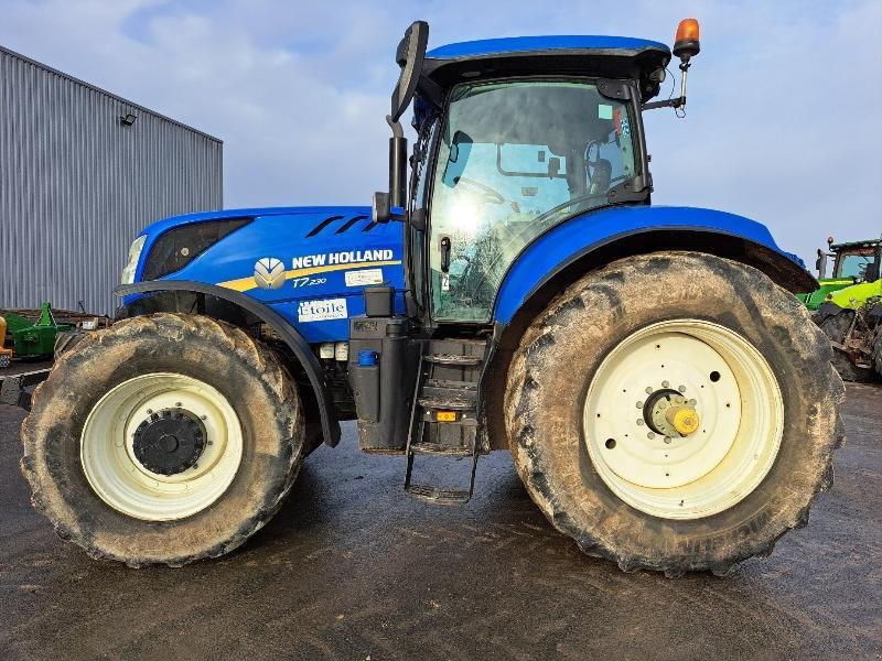 Traktor от тип New Holland T7.230, Gebrauchtmaschine в VERDUN (Снимка 8)