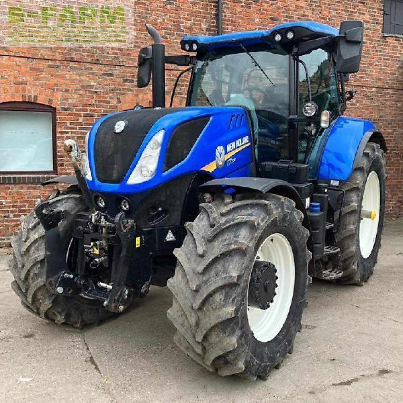 Traktor van het type New Holland t7.230, Gebrauchtmaschine in SHREWSBURRY (Foto 1)