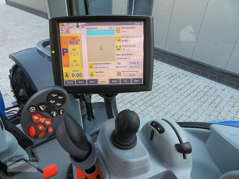 Traktor des Typs New Holland T7.230AC , AutoCommand, 4000 Std, GPS, Gebrauchtmaschine in Meppen (Bild 14)