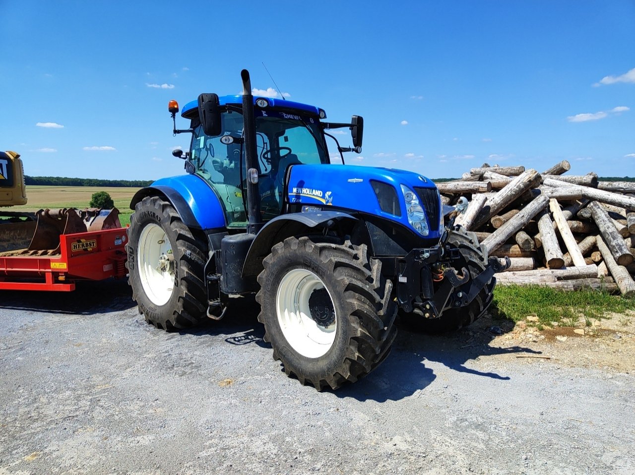 Traktor типа New Holland T7.235 AC, Gebrauchtmaschine в Chauvoncourt (Фотография 4)