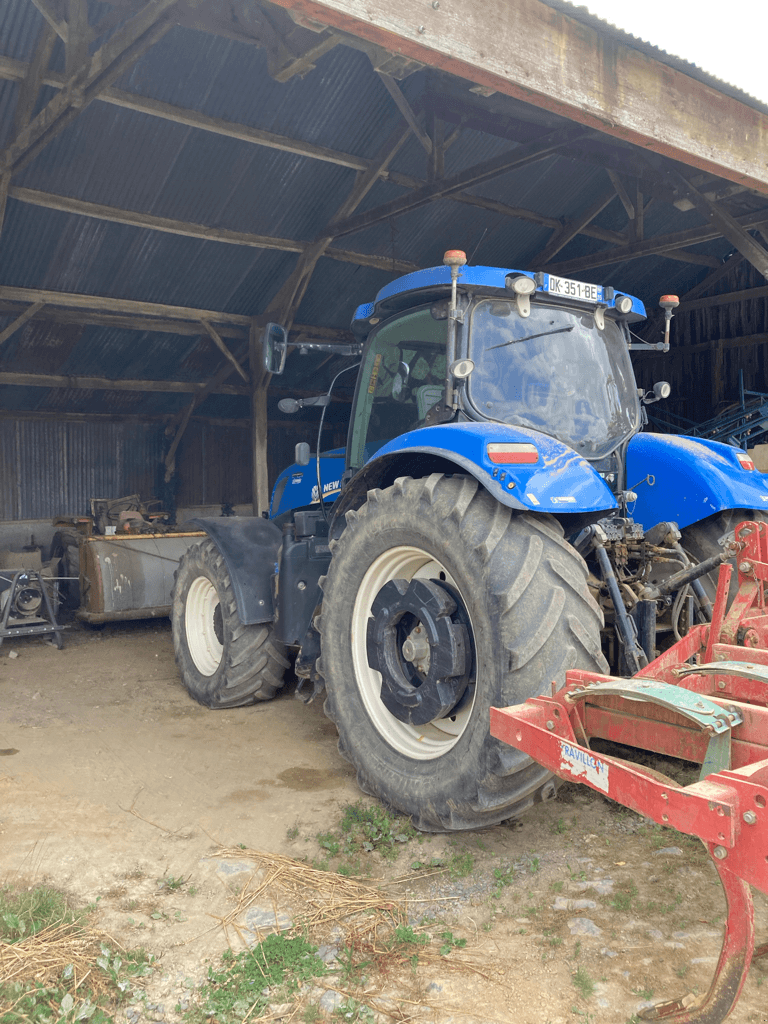 Traktor del tipo New Holland T7.235 AUTO COMMAND, Gebrauchtmaschine In TREMEUR (Immagine 3)