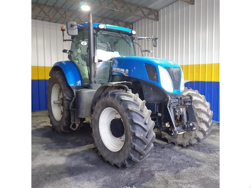 Traktor del tipo New Holland T7.235 P C SWII, Gebrauchtmaschine In HERLIN LE SEC (Immagine 2)