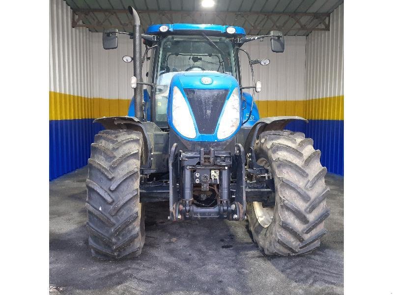 Traktor of the type New Holland T7.235 P C SWII, Gebrauchtmaschine in HERLIN LE SEC (Picture 3)