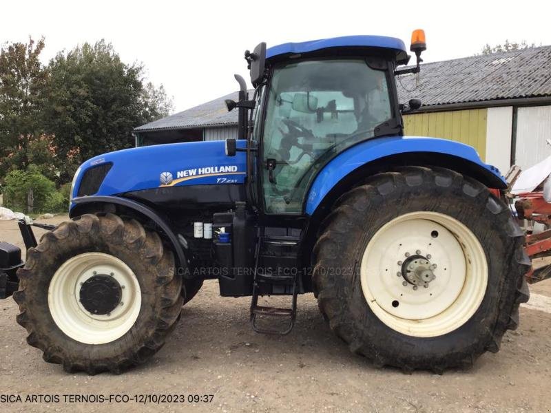 Traktor typu New Holland T7.235 P C SWII, Gebrauchtmaschine v HERLIN LE SEC (Obrázek 1)