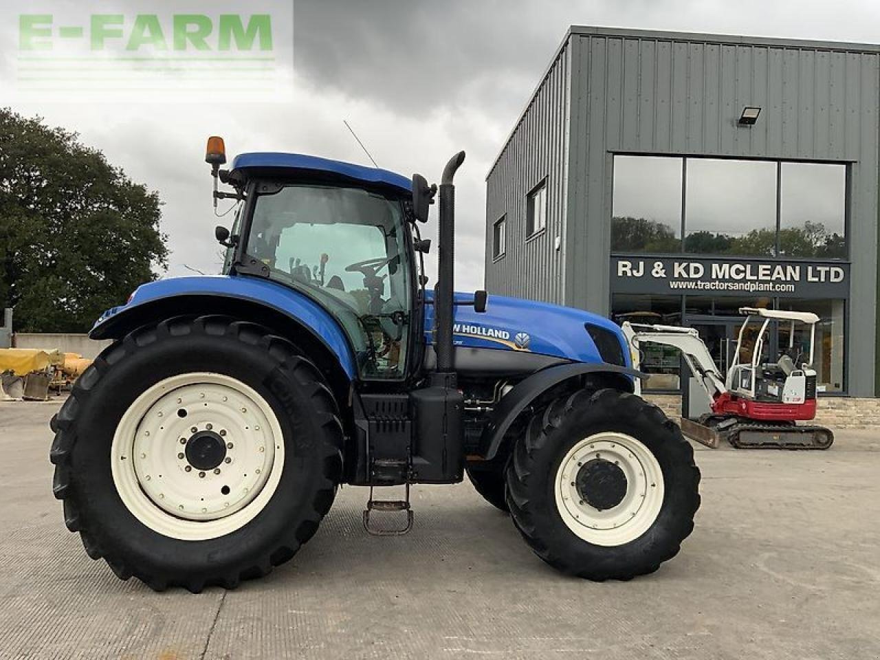 Traktor of the type New Holland t7.235 tractor (st21155), Gebrauchtmaschine in SHAFTESBURY (Picture 1)