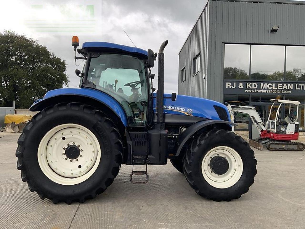 Traktor of the type New Holland t7.235 tractor (st21155), Gebrauchtmaschine in SHAFTESBURY (Picture 7)