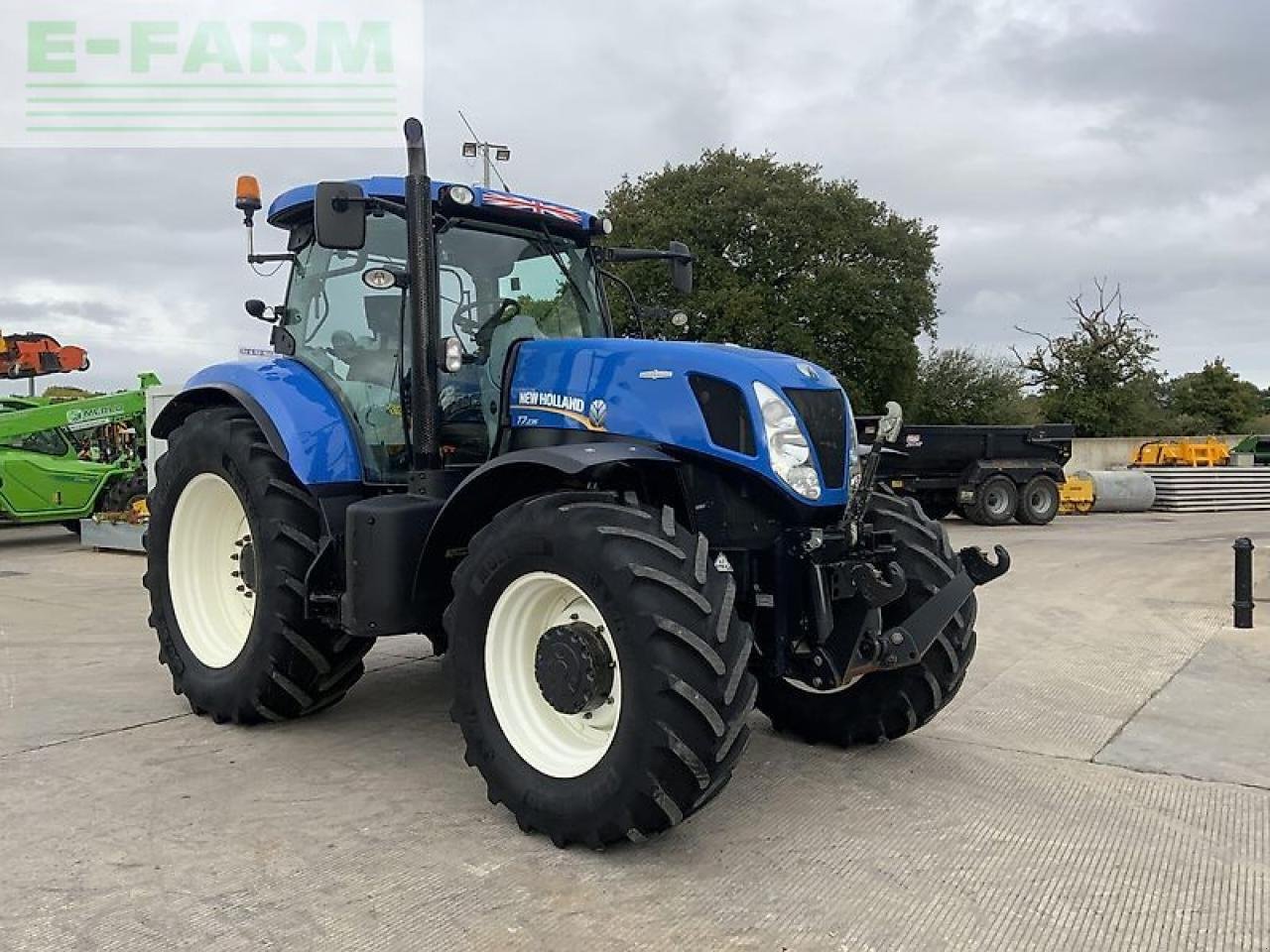 Traktor of the type New Holland t7.235 tractor (st21194), Gebrauchtmaschine in SHAFTESBURY (Picture 3)