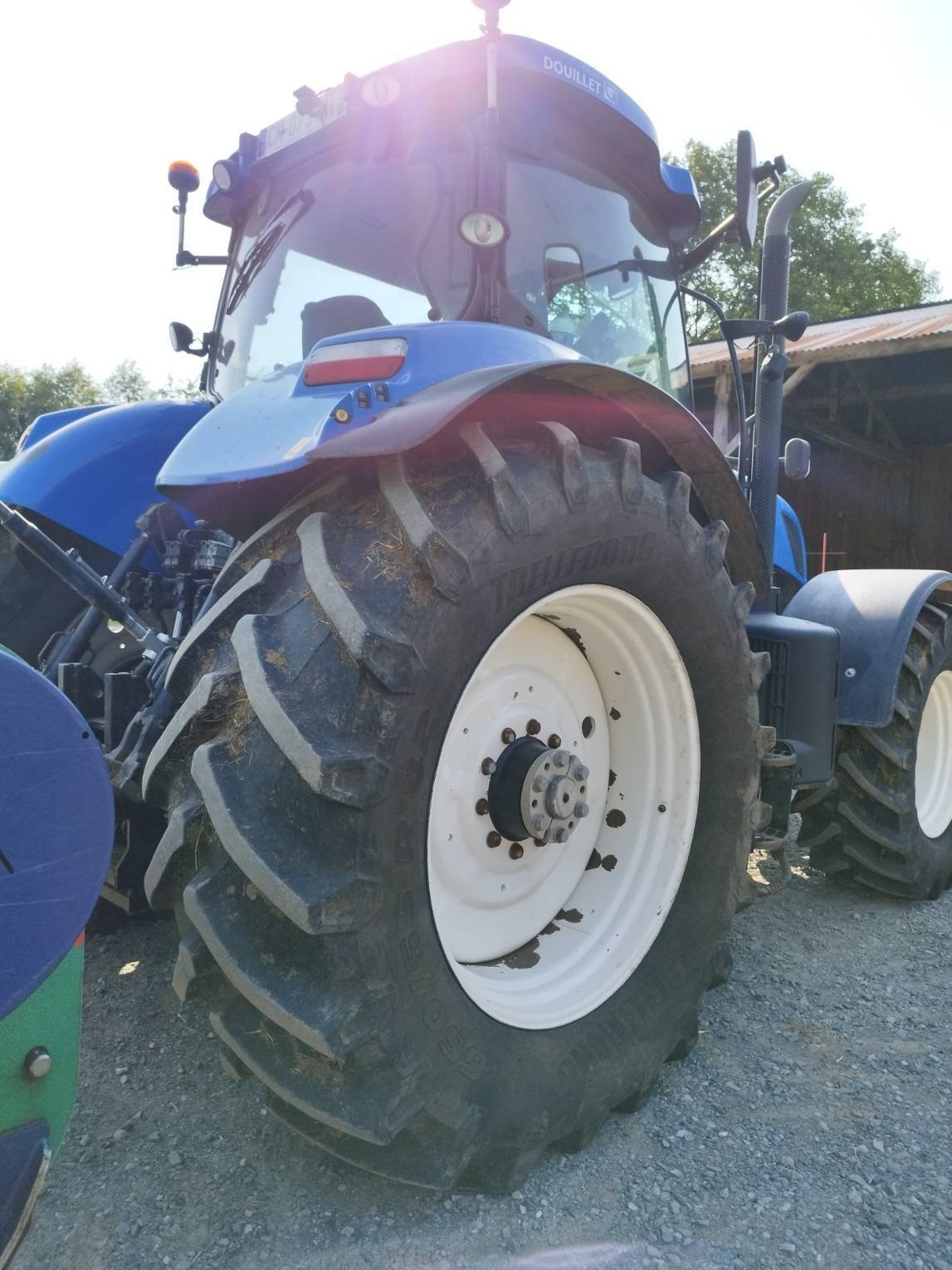 Traktor of the type New Holland T7.235ACSWII, Gebrauchtmaschine in Montenay (Picture 3)