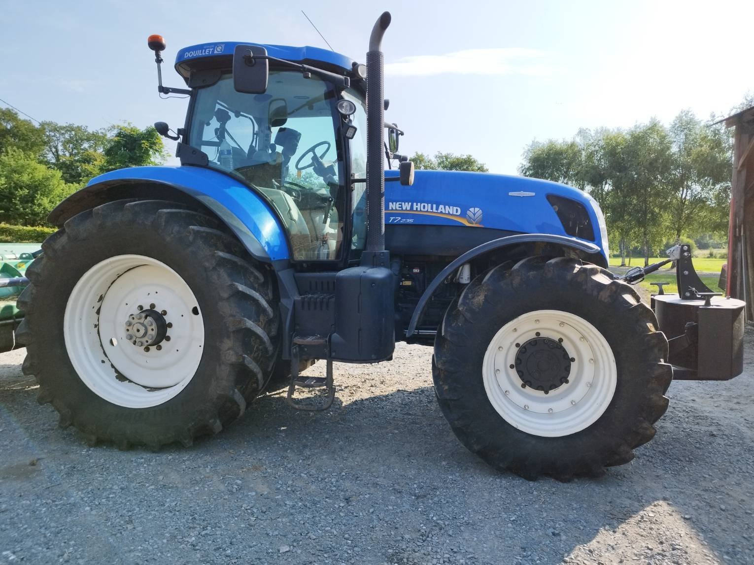 Traktor des Typs New Holland T7.235ACSWII, Gebrauchtmaschine in Montenay (Bild 8)