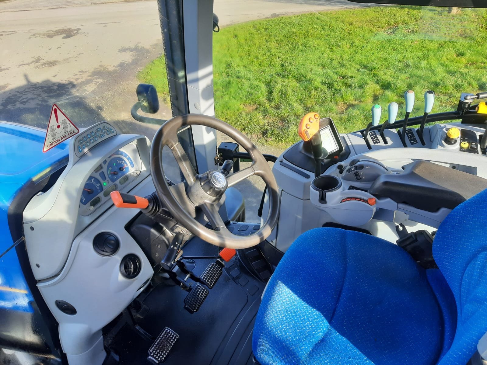 Traktor a típus New Holland T7.235PC, Gebrauchtmaschine ekkor: Le Horps (Kép 7)