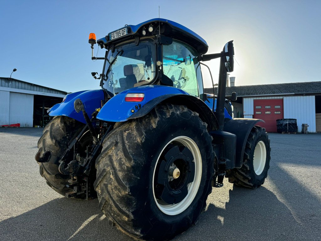 Traktor of the type New Holland T7.245 AC - GPS RTK, Gebrauchtmaschine in GUERET (Picture 3)