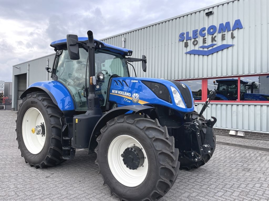 Traktor типа New Holland T7.245 AC stage V Fronthef, Gebrauchtmaschine в BOEKEL (Фотография 3)