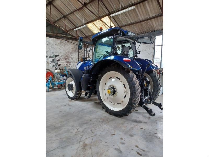 Traktor typu New Holland T7.245 AC, Gebrauchtmaschine w ESCAUDOEUVRES (Zdjęcie 4)