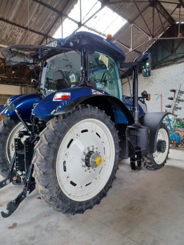 Traktor des Typs New Holland T7.245 AC, Gebrauchtmaschine in ESCAUDOEUVRES (Bild 5)