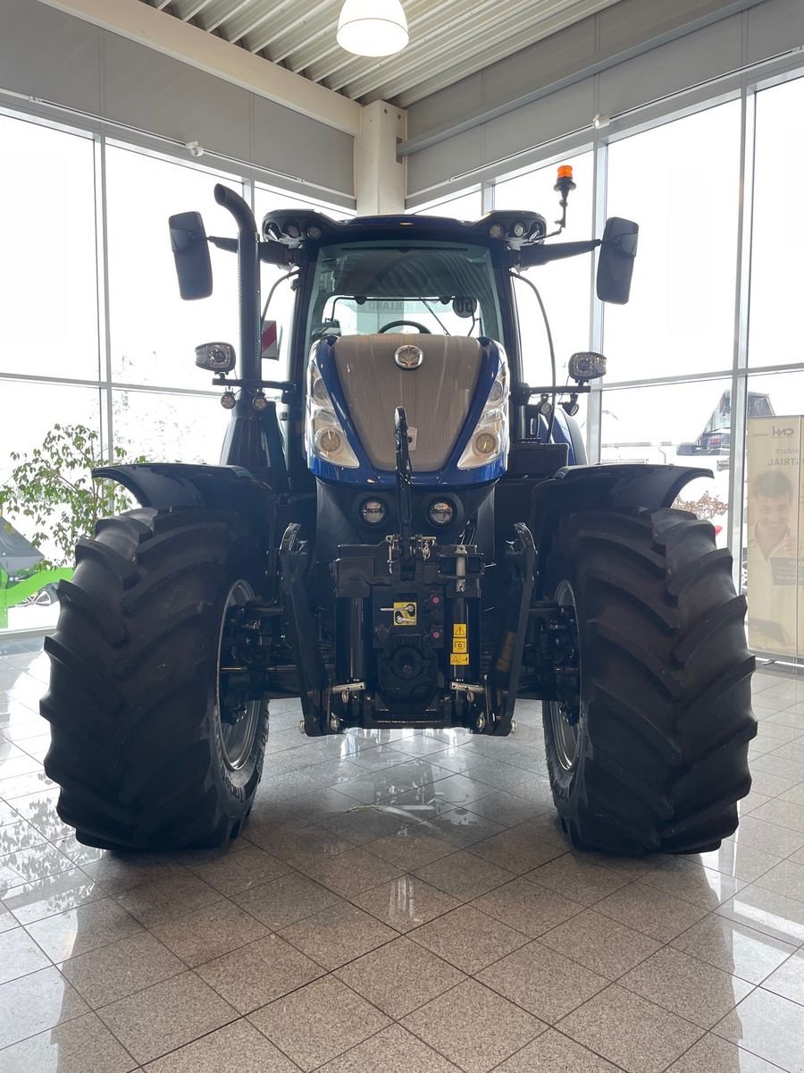 Traktor typu New Holland T7.245 Auto Command SideWinder II (Stage V), Vorführmaschine v Burgkirchen (Obrázok 2)