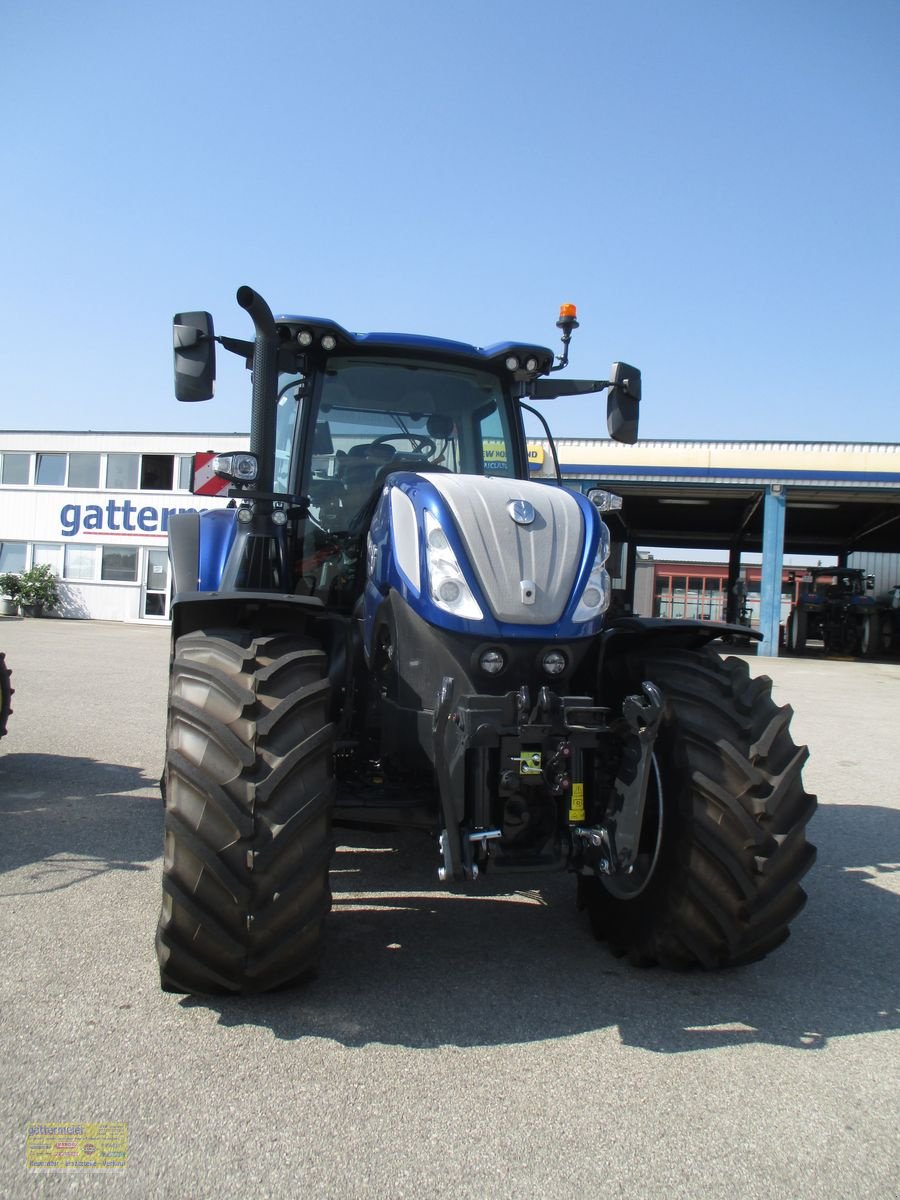 Traktor of the type New Holland T7.245 Auto Command SideWinder II (Stage V), Gebrauchtmaschine in Eferding (Picture 2)