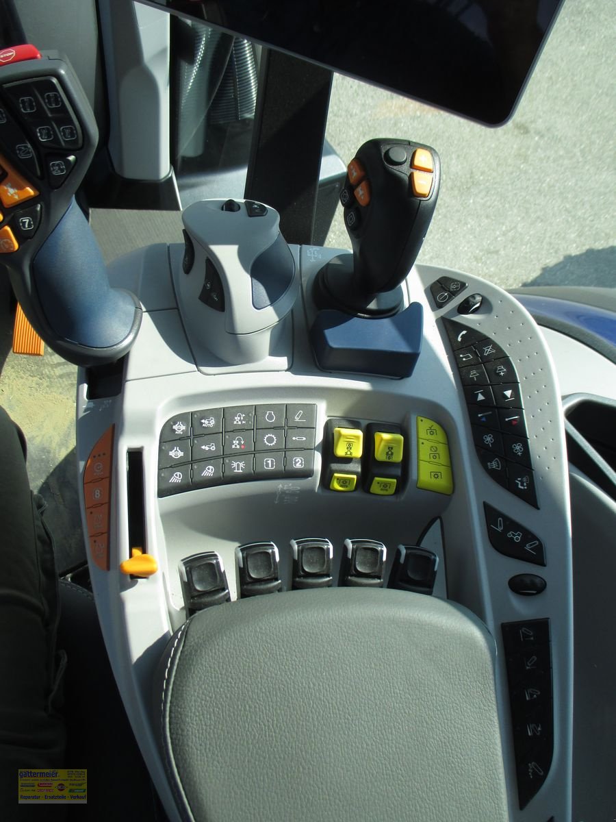 Traktor del tipo New Holland T7.245 Auto Command SideWinder II (Stage V), Gebrauchtmaschine en Eferding (Imagen 7)