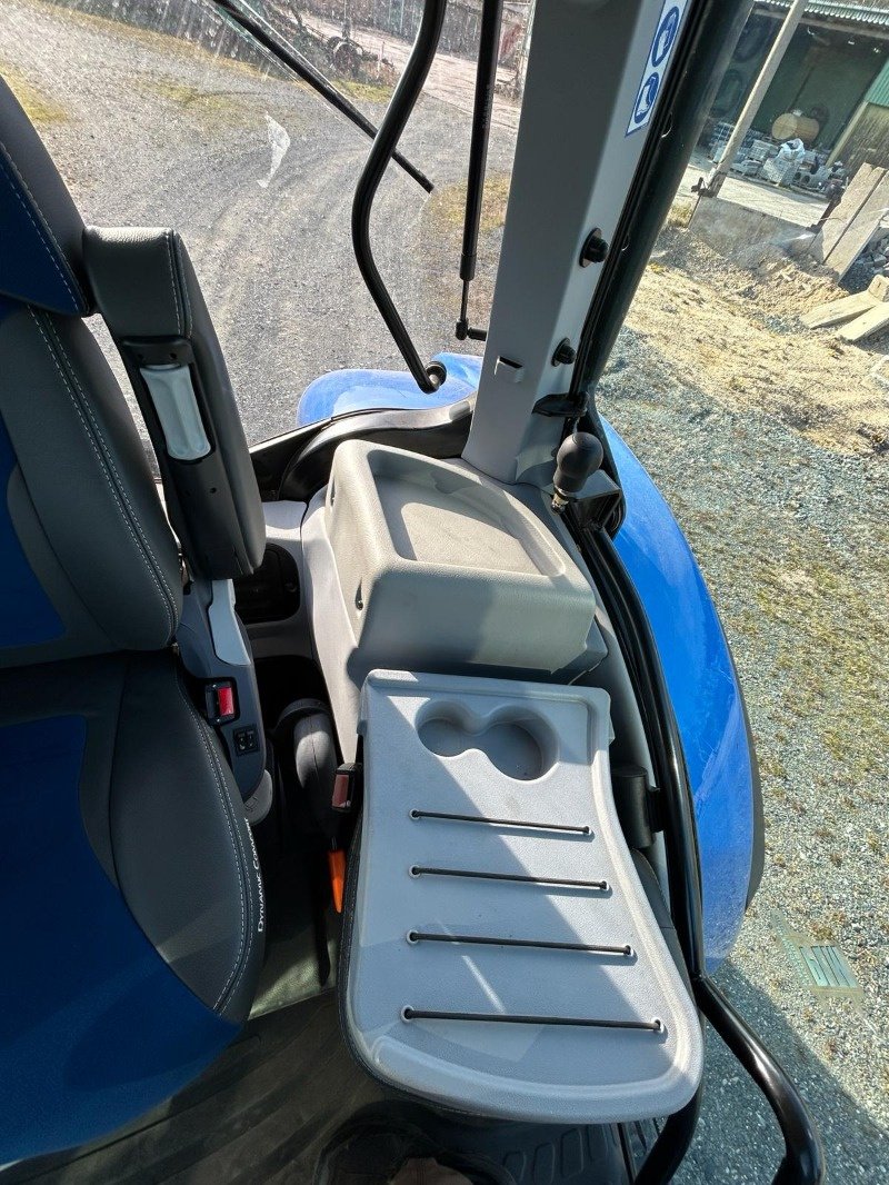 Traktor van het type New Holland T7.245 Auto Command, Gebrauchtmaschine in Burkau (Foto 8)