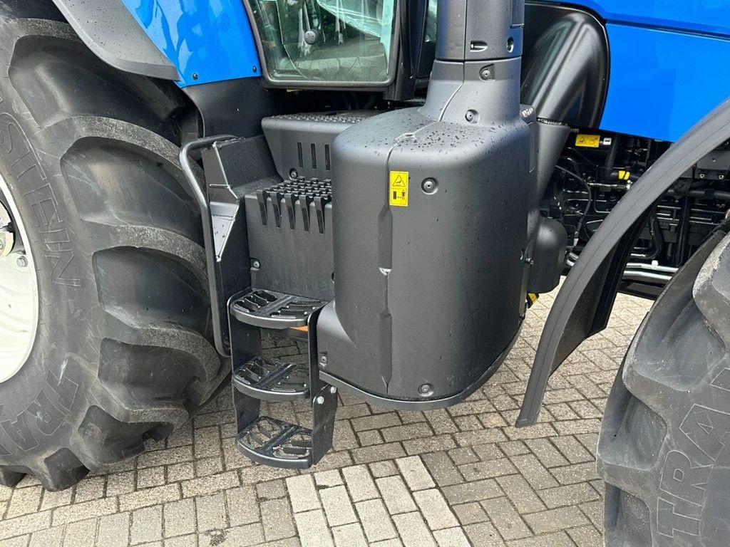 Traktor of the type New Holland T7.245 Autocommand, Gebrauchtmaschine in BENNEKOM (Picture 9)