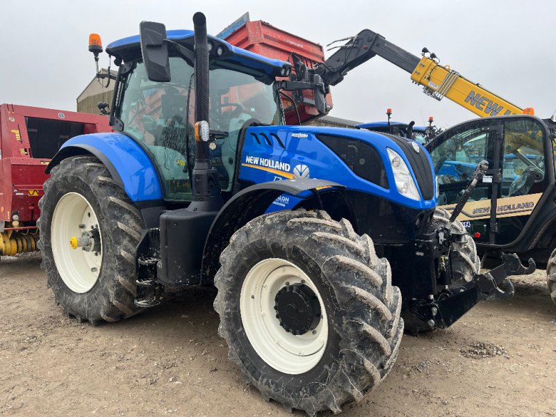 Traktor of the type New Holland T7.245 autocommand, Gebrauchtmaschine in VERT TOULON (Picture 1)