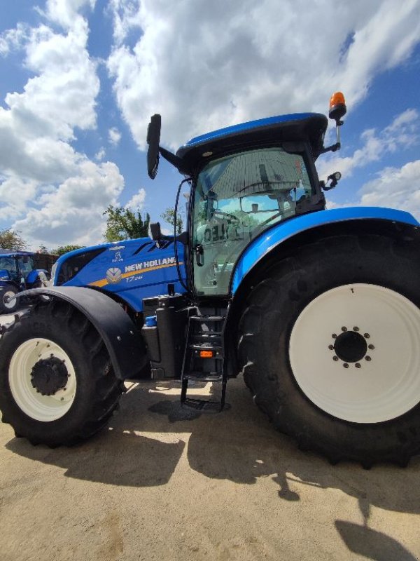 Traktor of the type New Holland T7.245, Gebrauchtmaschine in FRESNAY LE COMTE (Picture 5)