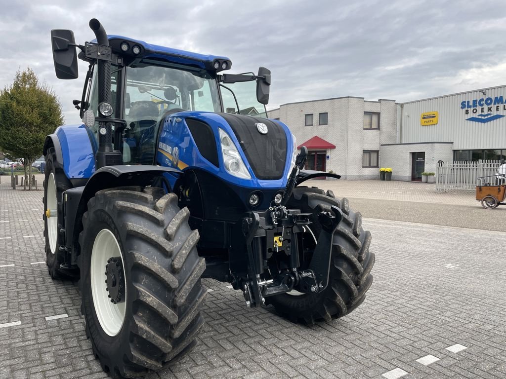 Traktor от тип New Holland T7.245AC Stage V, Gebrauchtmaschine в BOEKEL (Снимка 5)