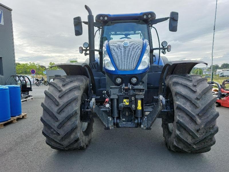 Traktor от тип New Holland T7245AC, Gebrauchtmaschine в CHATEAUBRIANT CEDEX (Снимка 4)