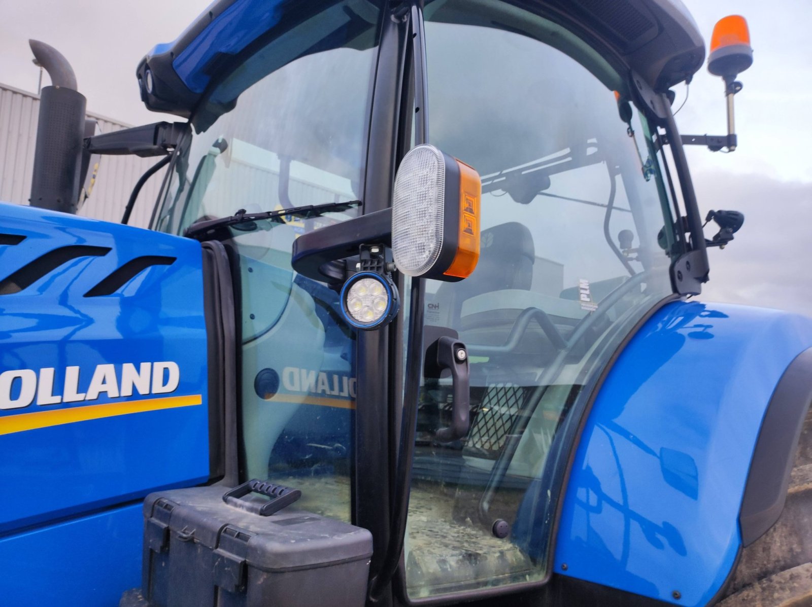 Traktor du type New Holland T7.245PCSWII, Gebrauchtmaschine en Le Horps (Photo 11)