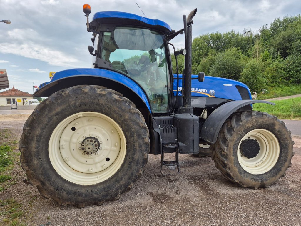 Traktor des Typs New Holland T7.250 AC, Gebrauchtmaschine in Einvaux (Bild 3)